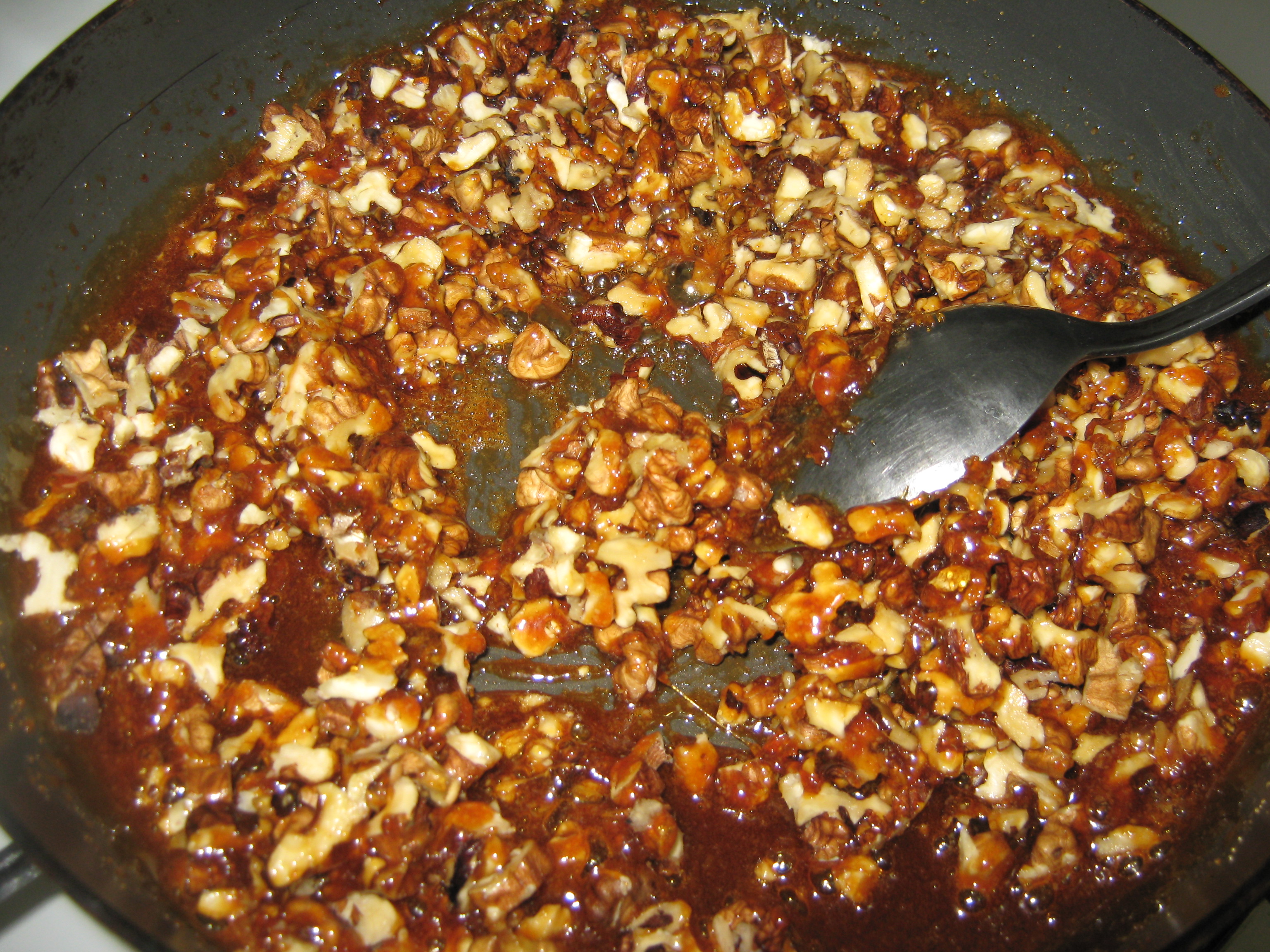 Nuci caramelizate